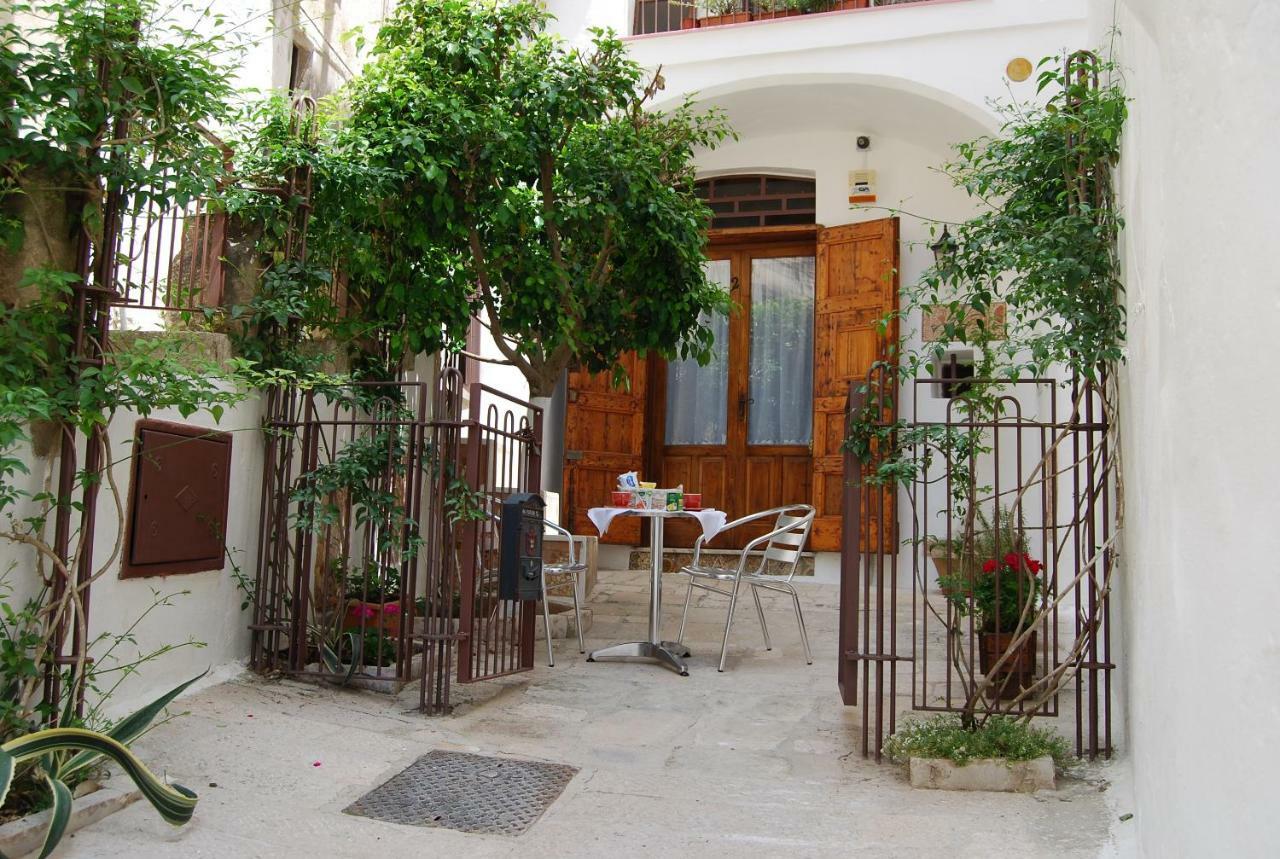 Art Transparent B&B Grottaglie Exterior photo